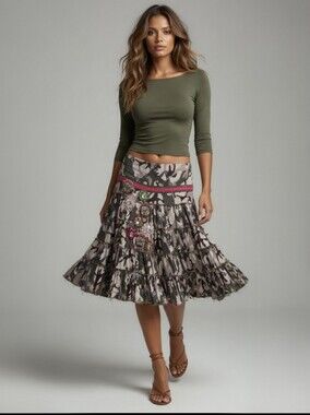 Spy Zone Exchange skirt